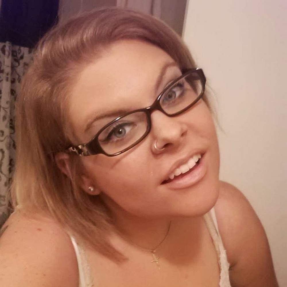 Meet your Posher, Cierra